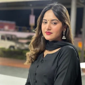 Baani Sandhu SInger